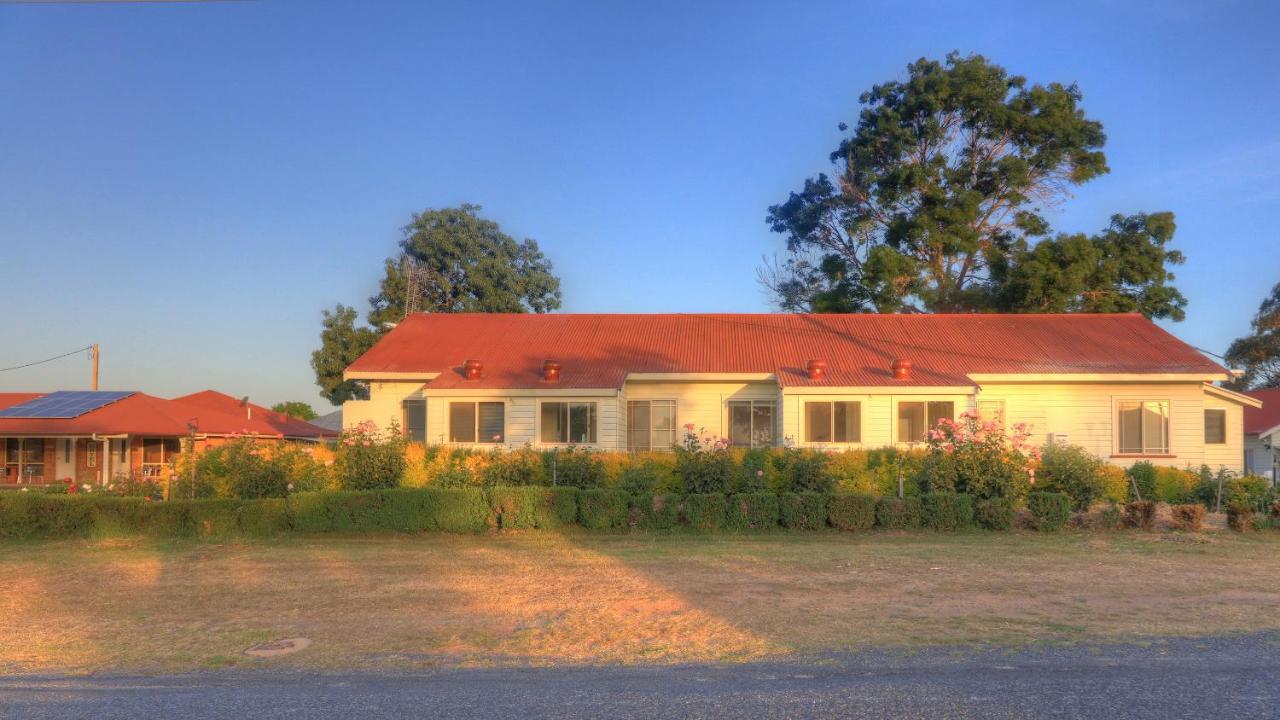 Golfers Inn Tenterfield Buitenkant foto