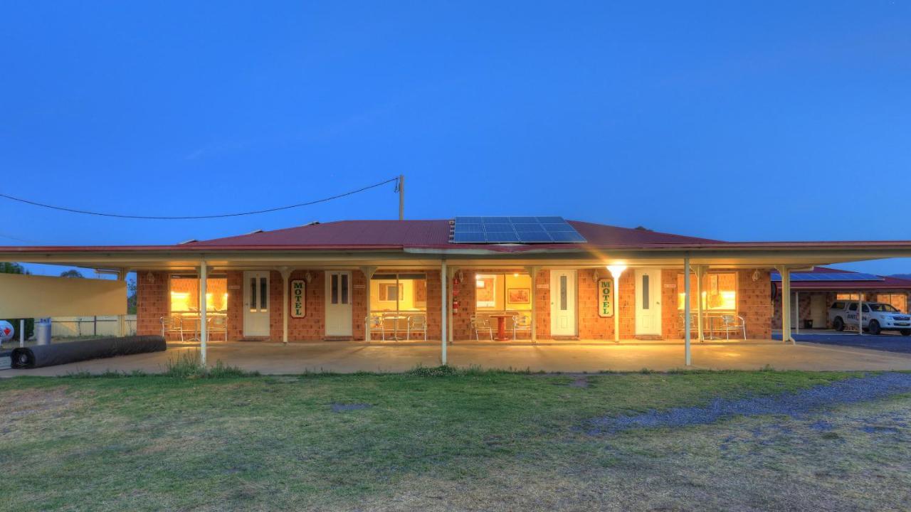Golfers Inn Tenterfield Buitenkant foto