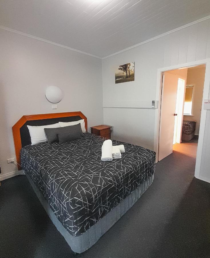 Golfers Inn Tenterfield Buitenkant foto