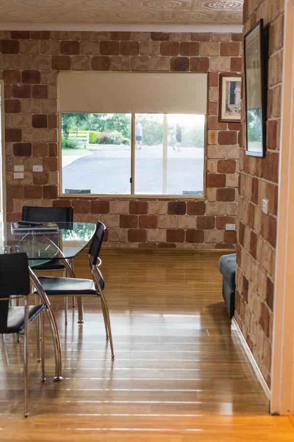 Golfers Inn Tenterfield Buitenkant foto